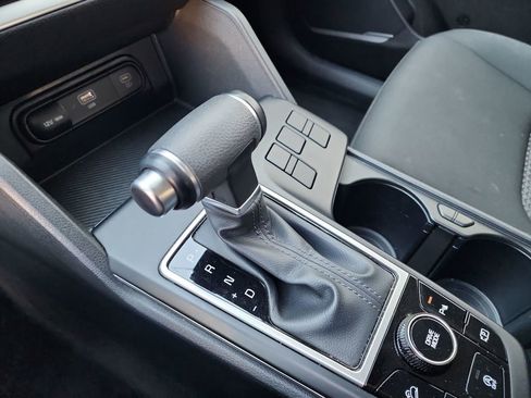 Used 2024 Kia Sportage LX image 28