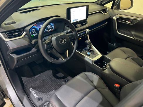 Certified 2025 Toyota RAV4 XSE image 2