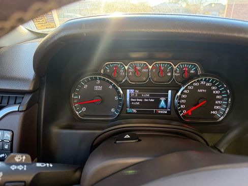 Used 2015 Chevrolet Suburban LTZ image 24