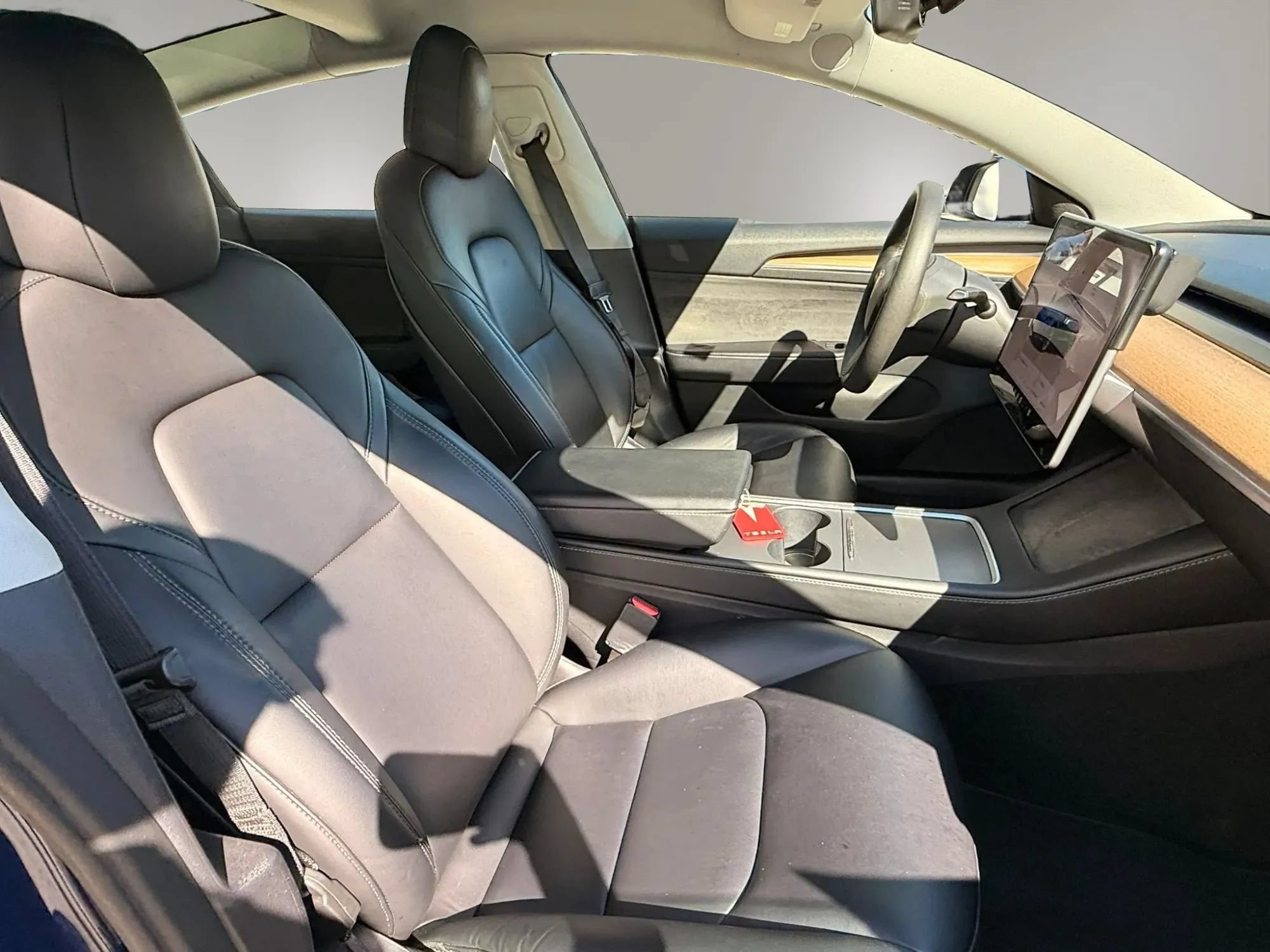 Used 2022 Tesla Model 3 RWD image 16