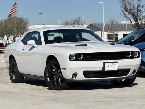 Used 2022 Dodge Challenger SXT w/ Blacktop Package image 2