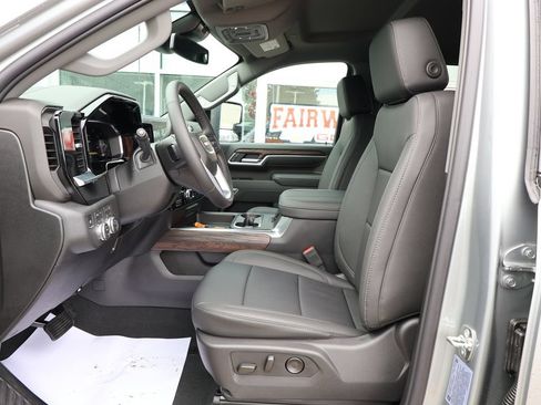 New 2026 GMC Sierra 3500 SLT w/ SLT Convenience Package AWD/4WD image 15