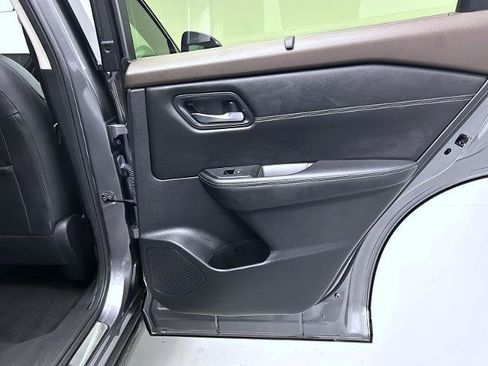 Certified 2023 Nissan Rogue SL w/ SL Premium Package AWD/4WD image 17