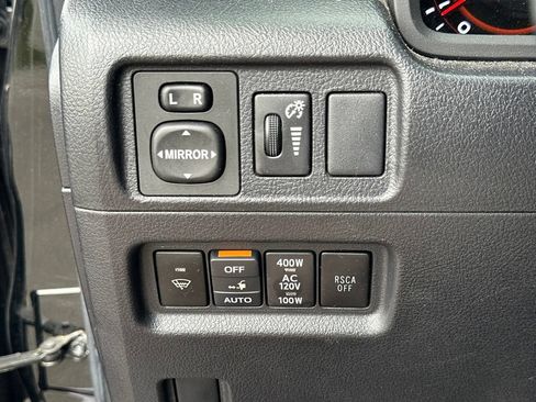 Used 2013 Toyota 4Runner Limited AWD/4WD image 17