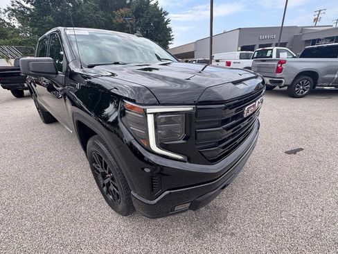 Used 2022 GMC Sierra 1500 Elevation AWD/4WD image 7