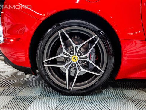 Used 2015 Ferrari California T image 46