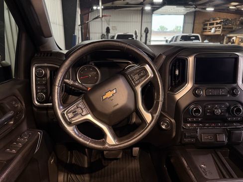 Used 2021 Chevrolet Silverado 2500 LTZ w/ Z71 Chrome Sport Edition AWD/4WD image 7