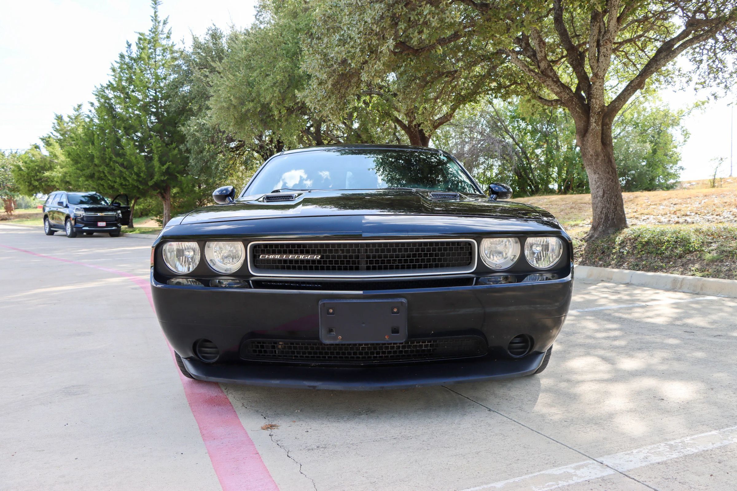 Used 2013 Dodge Challenger SXT w/ Sound Group RWD image 2