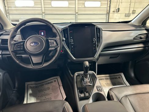 Used 2026 Subaru Crosstrek 2.5i Limited AWD/4WD image 4