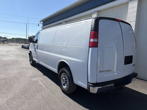 Used 2019 GMC Savana 3500 Extended w/ Chrome Appearance Package RWD image 8