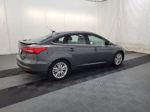 Used 2017 Ford Focus Titanium FWD image 10