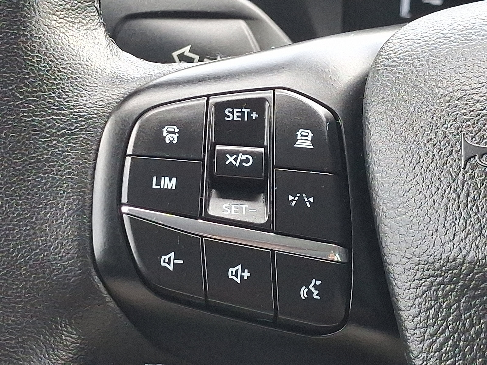 Used 2026 Ford Transit 350 XLT RWD image 22