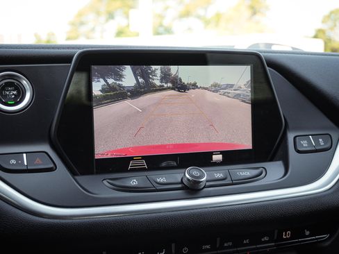 Used 2020 Chevrolet Blazer LT AWD/4WD image 23