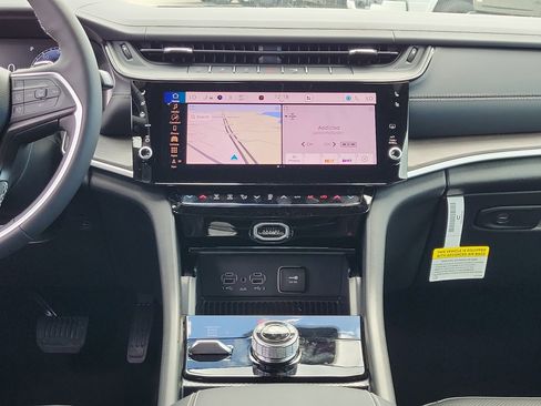 New 2026 Jeep Grand Cherokee Limited image 16