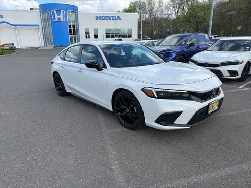 Used 2023 Honda Civic Sport image 16