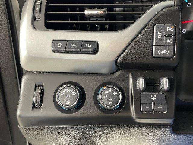 Used 2016 Chevrolet Suburban LTZ AWD/4WD image 15