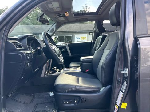 Used 2016 Toyota 4Runner SR5 Premium AWD/4WD image 9