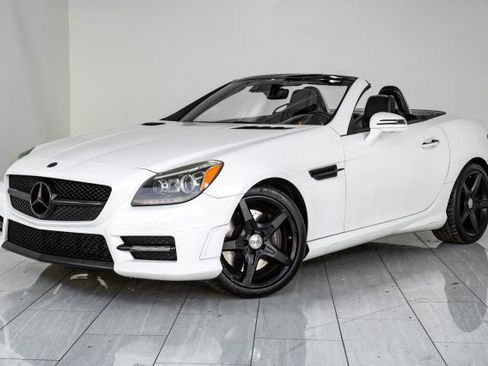 Used 2014 Mercedes-Benz SLK 250 image 6