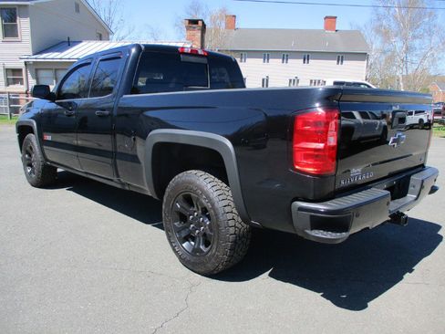 Used 2018 Chevrolet Silverado 1500 LT w/ Midnight Edition AWD/4WD image 3