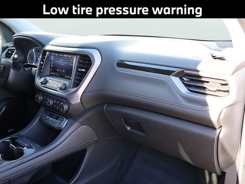 Used 2022 GMC Acadia AT4 image 12