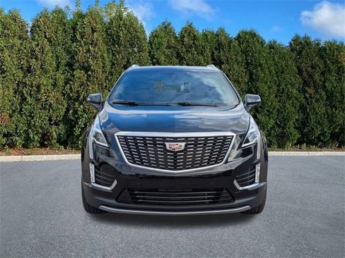 Used 2022 Cadillac XT5 Premium Luxury w/ Technology Package image 2
