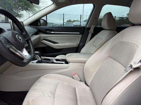 Used 2021 Nissan Altima 2.5 SV FWD image 9
