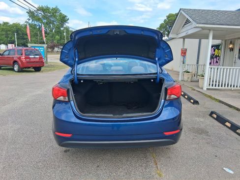 Used 2016 Hyundai Elantra SE FWD image 14