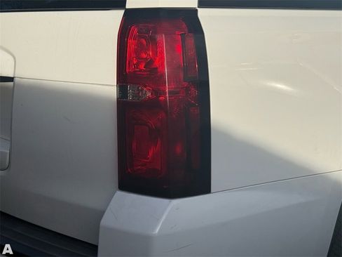 Used 2016 Chevrolet Tahoe LS image 10