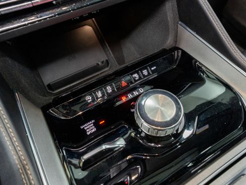 Used 2024 Jeep Wagoneer Series II image 26