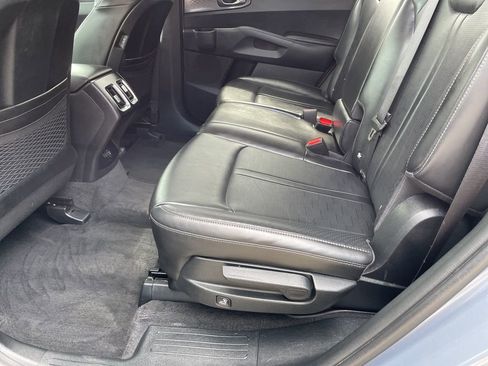 Used 2024 Kia Sorento S image 42
