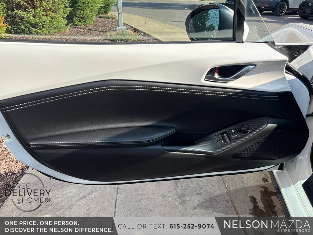Certified 2024 MAZDA MX-5 Miata RF Grand Touring RWD image 18