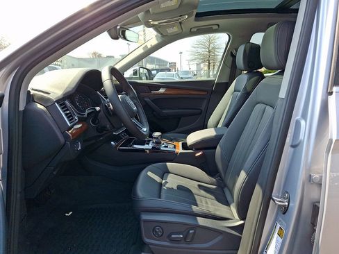 Certified 2023 Audi Q5 2.0T Premium w/ Convenience Package image 19