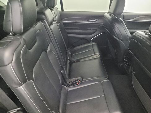 Used 2021 Jeep Grand Cherokee L Limited image 19