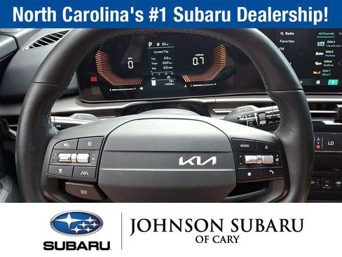 Used 2026 Kia Sportage EX w/ EX Panorama Roof Package FWD image 18