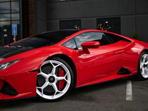 Used 2020 Lamborghini Huracan EVO AWD/4WD image 4