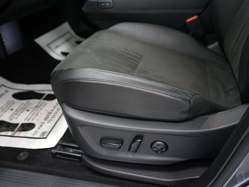 Used 2023 Nissan Ariya FWD image 30