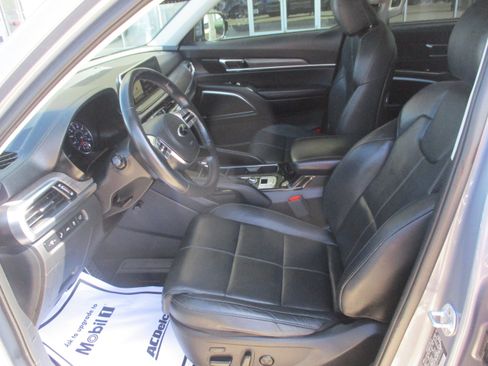 Used 2020 Kia Telluride SX w/ Towing Package AWD/4WD image 4