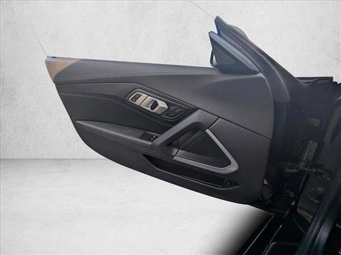 Used 2022 BMW Z4 M40i image 11