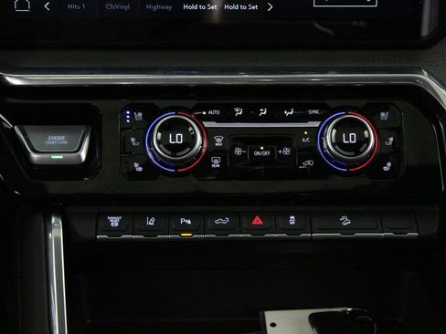 Used 2025 GMC Sierra 2500 Denali w/ Denali Reserve Package image 22