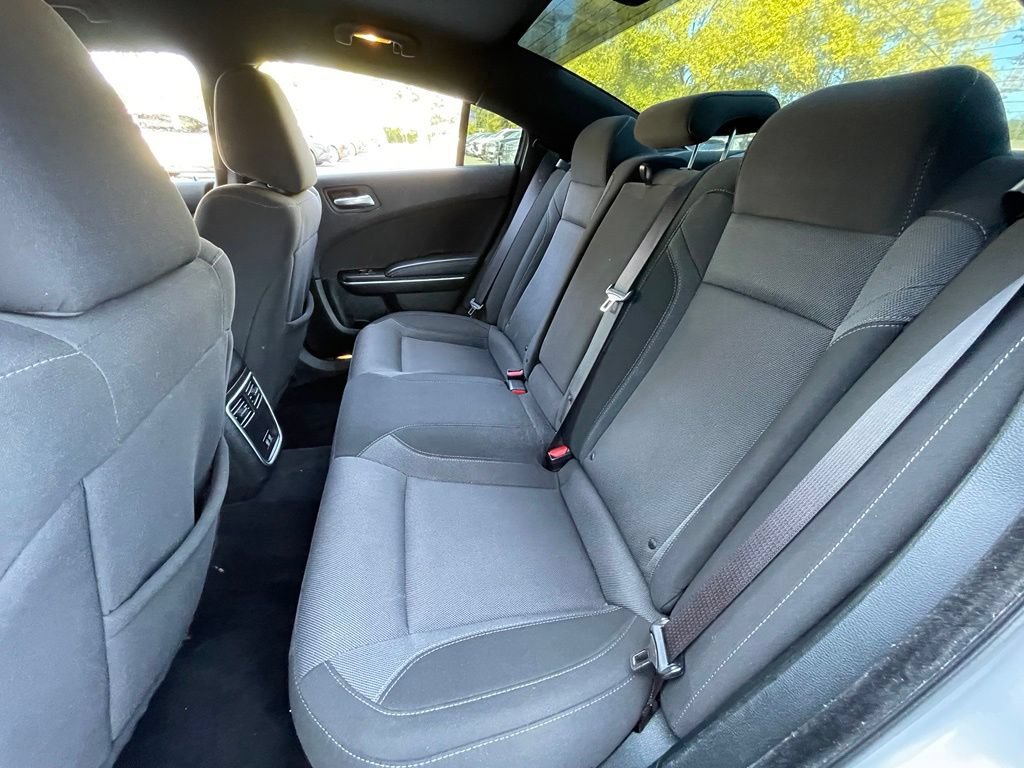 Used 2022 Dodge Charger SXT RWD image 25