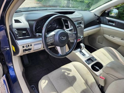 Used 2011 Subaru Legacy 2.5i Premium w/ All-Weather Pkg AWD/4WD image 6