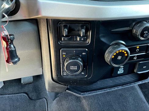 Used 2024 Ford F250 XLT w/ FX4 Off-Road Package image 30