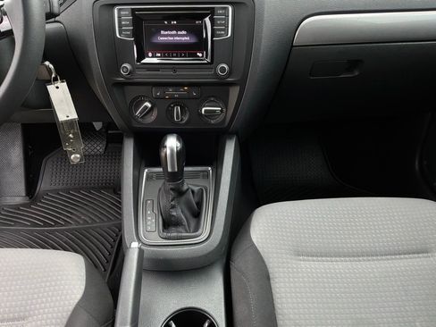 Used 2018 Volkswagen Jetta S FWD image 13