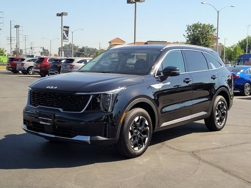 Certified 2024 Kia Sorento S AWD/4WD image 10