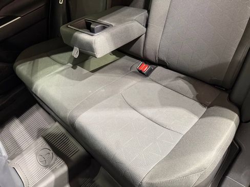 Certified 2025 Toyota RAV4 XLE AWD/4WD image 19