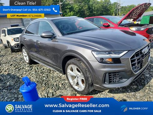 Used 2019 Audi Q8 Premium w/ Convenience Package AWD/4WD image 5