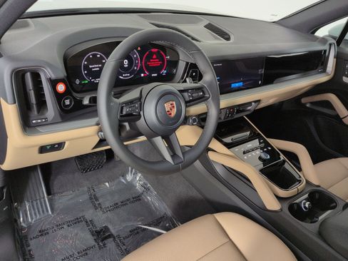 New 2026 Porsche Cayenne AWD/4WD image 3