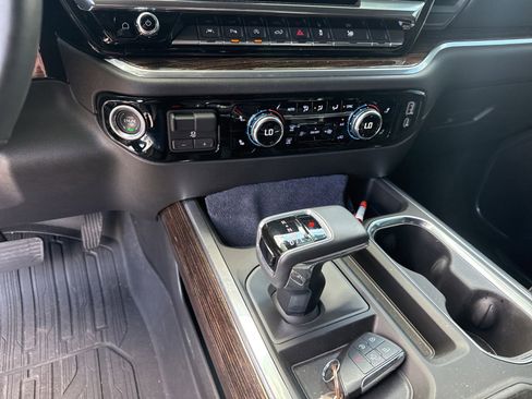 Certified 2026 GMC Sierra 1500 Elevation w/ Elevation Premium Package AWD/4WD image 23