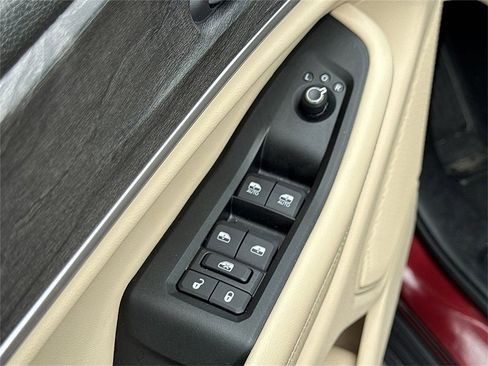 Certified 2024 Jeep Grand Cherokee Limited image 18