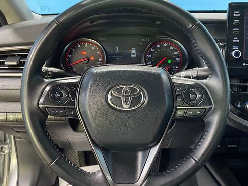 Used 2023 Toyota Camry XSE image 18